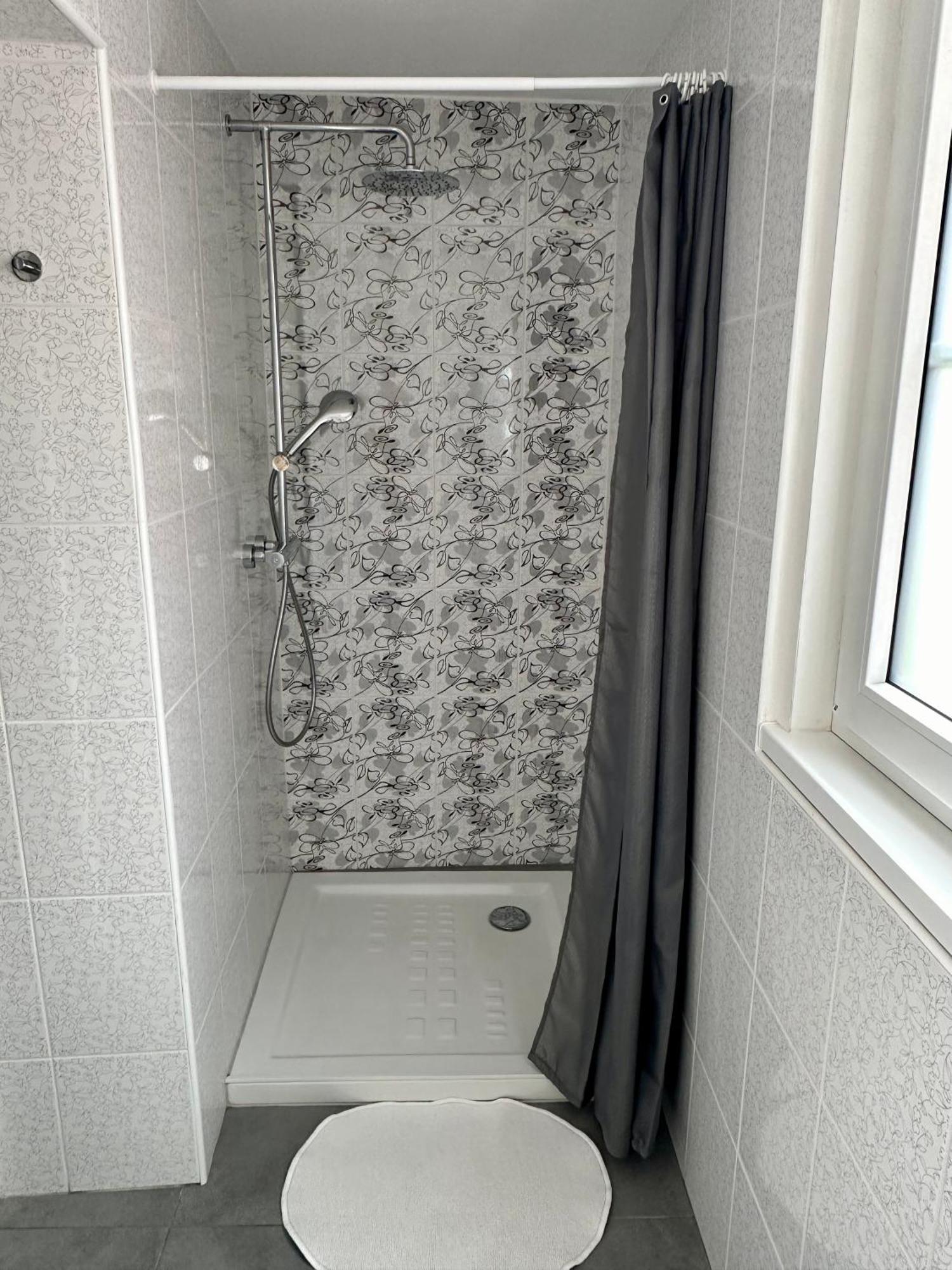 Mountain View Apartment โบเว็ก ภายนอก รูปภาพ